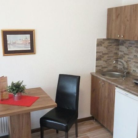 Apartments Victoria 022 Vrdnik Εξωτερικό φωτογραφία