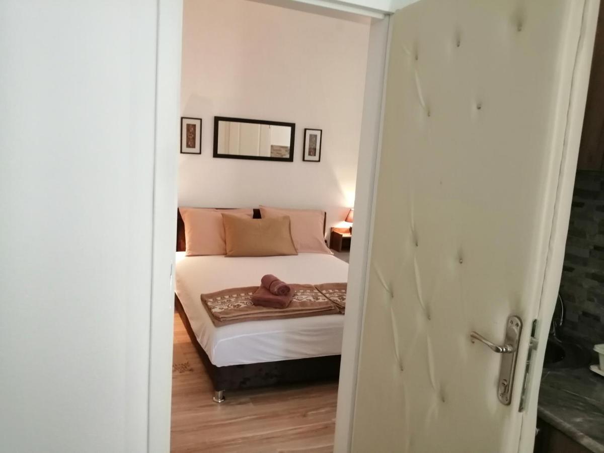 Apartments Victoria 022 Vrdnik Εξωτερικό φωτογραφία